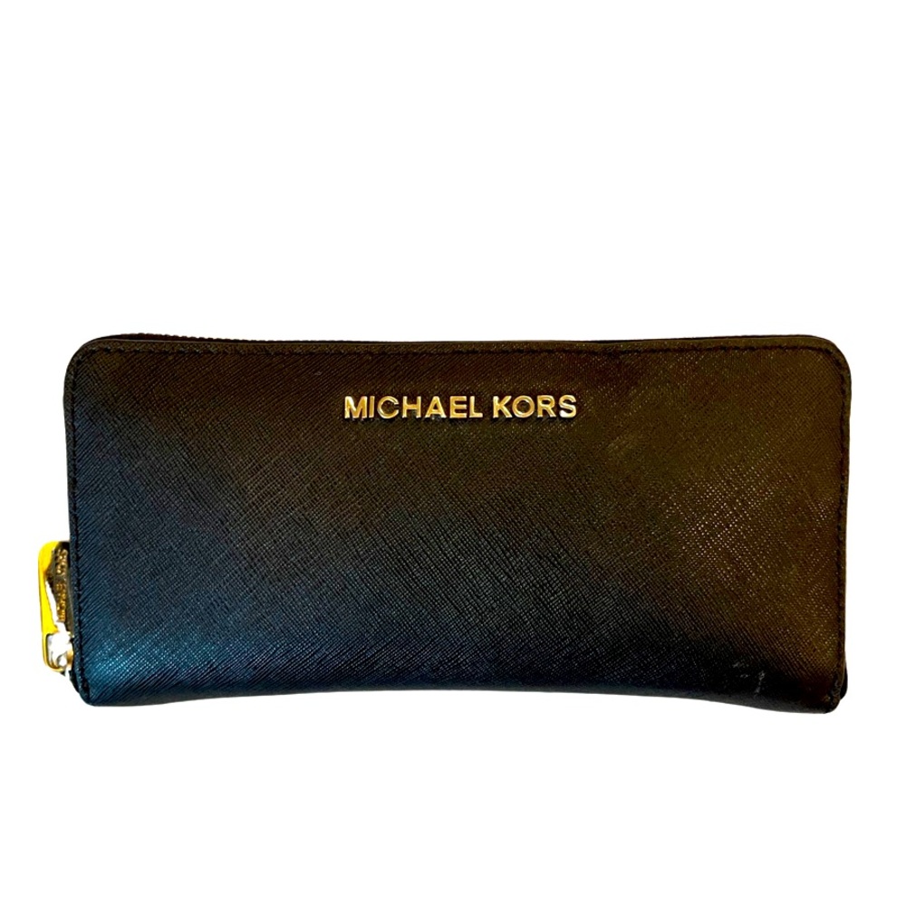 🌻🌻 Michael Kors Wallet 🌻🌻
